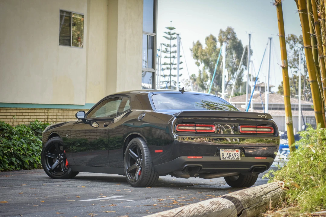 2017 Dodge Challenger SRT Hellcat 3rd Gen - Image 13 of 31