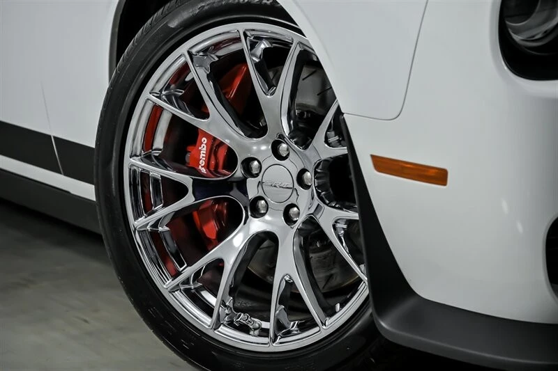 2017 Dodge Challenger SRT Hellcat 3rd Gen - Image 4 of 21
