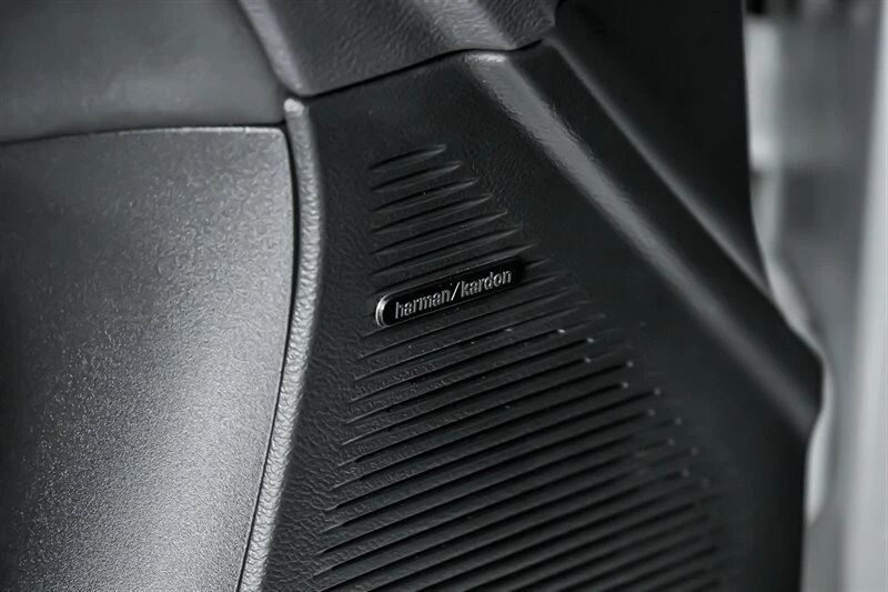 2017 Dodge Challenger SRT Hellcat 3rd Gen - Image 19 of 21