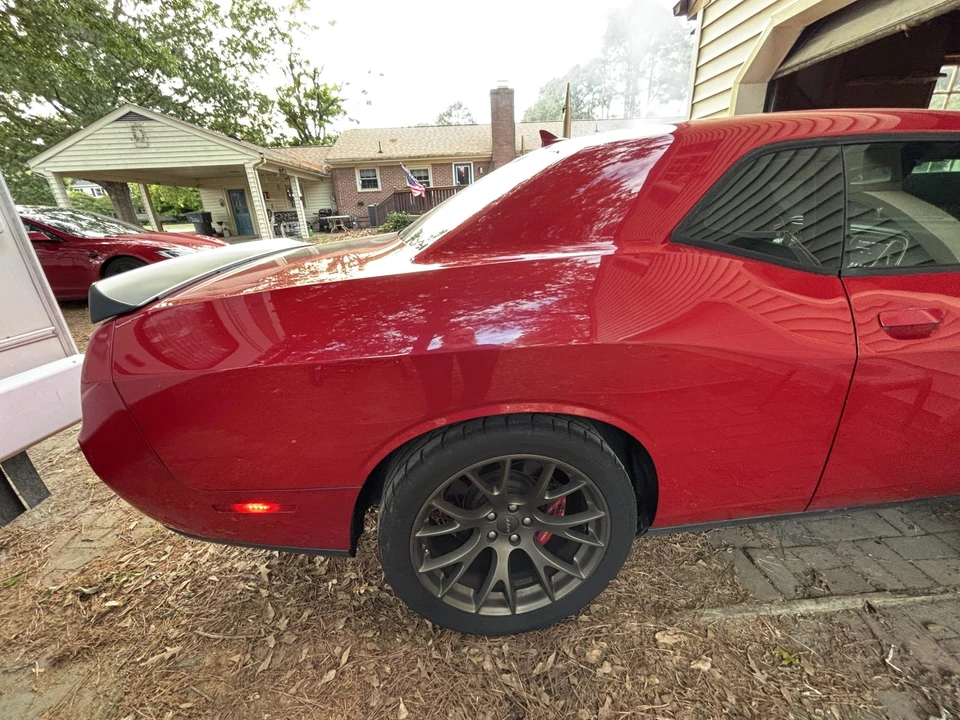 2017 Dodge Challenger SRT Hellcat 3rd Gen - Image 23 of 31
