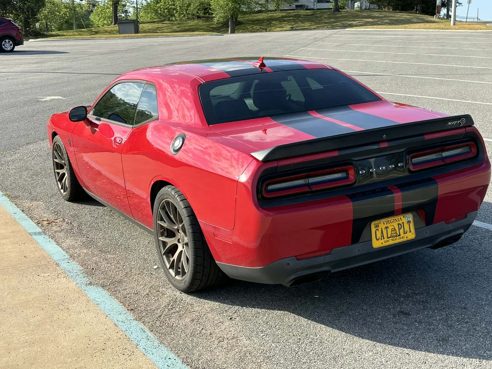 2017 Dodge Challenger SRT Hellcat 3rd Gen - Image 11 of 31