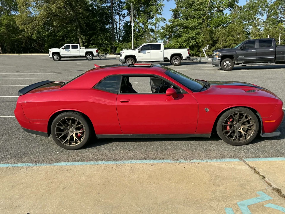 2017 Dodge Challenger SRT Hellcat 3rd Gen - Image 7 of 31