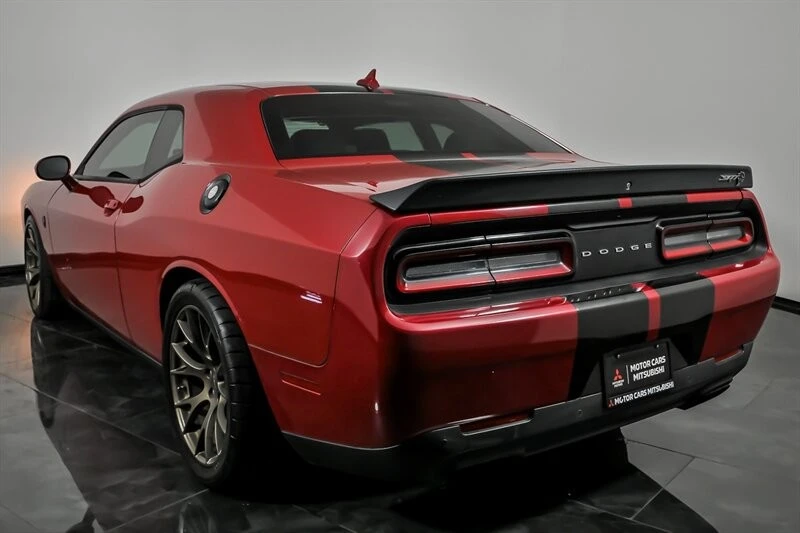 2017 Dodge Challenger SRT Hellcat 3rd Gen - Image 7 of 30
