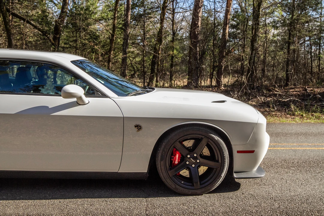 2017 Dodge Challenger SRT Hellcat 3rd Gen - Image 24 of 31