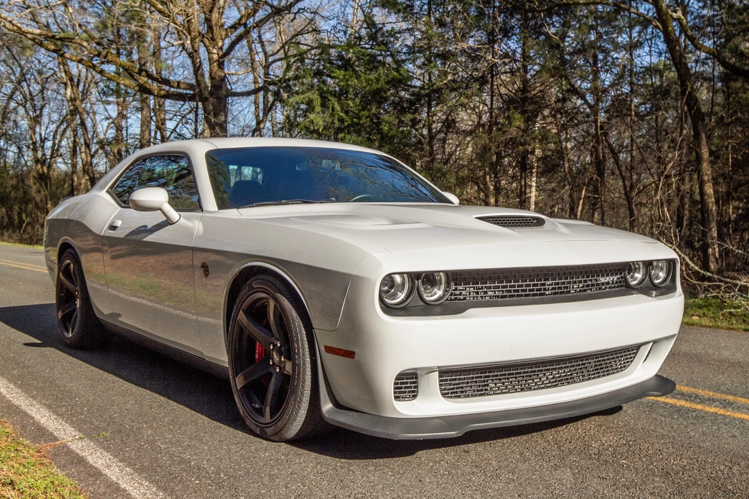 2017 Dodge Challenger SRT Hellcat 3rd Gen - Image 11 of 31