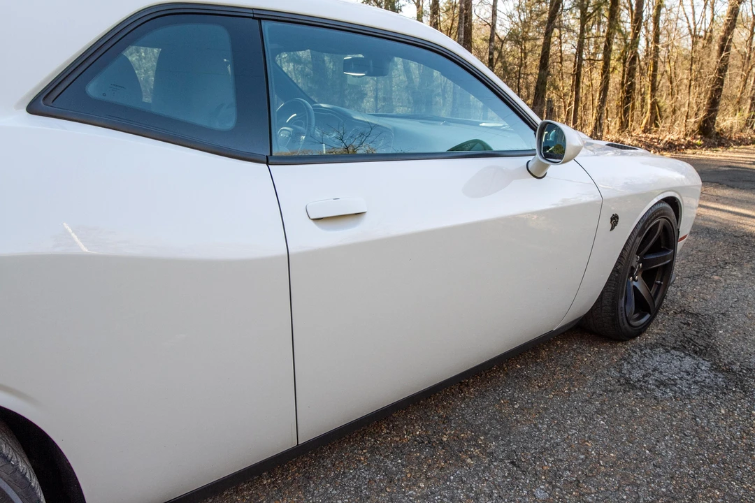 2017 Dodge Challenger SRT Hellcat 3rd Gen - Image 23 of 31