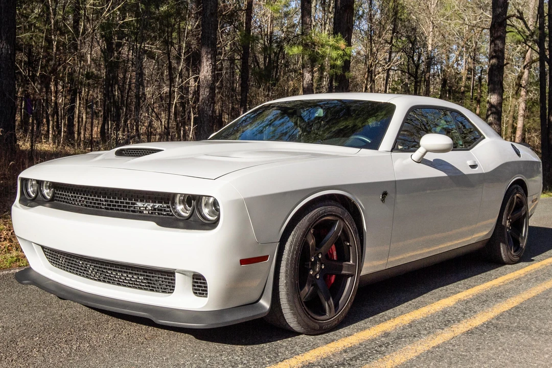 2017 Dodge Challenger SRT Hellcat 3rd Gen - Image 8 of 31