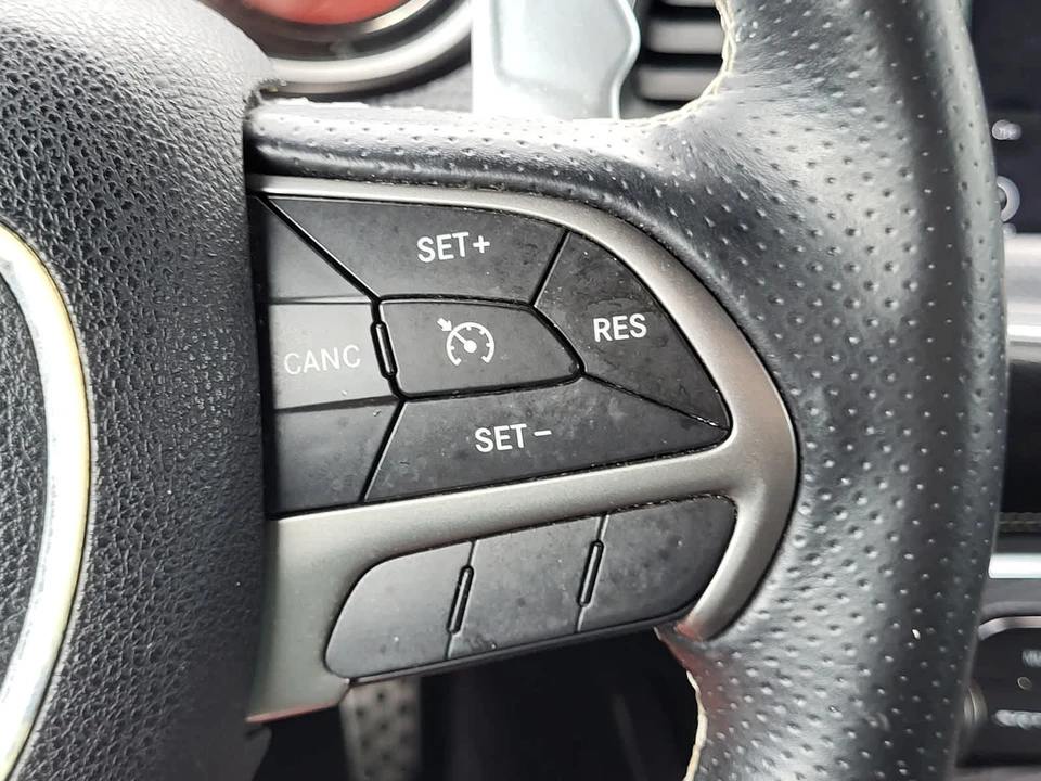 2017 Dodge Challenger SRT Hellcat 3rd Gen - Image 20 of 31