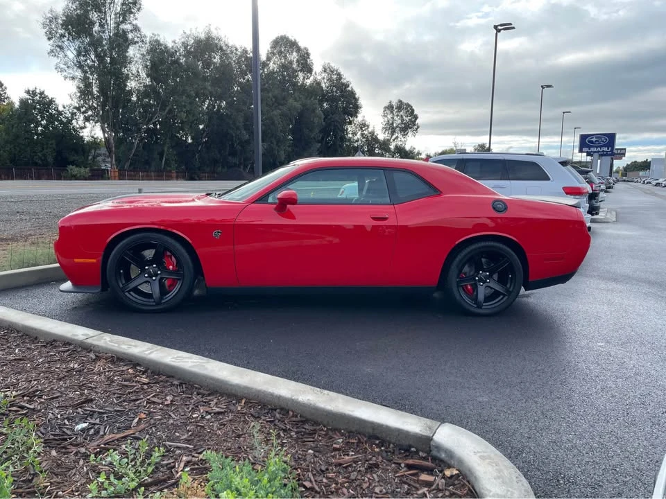 2017 Dodge Challenger SRT Hellcat 3rd Gen - Image 3 of 7