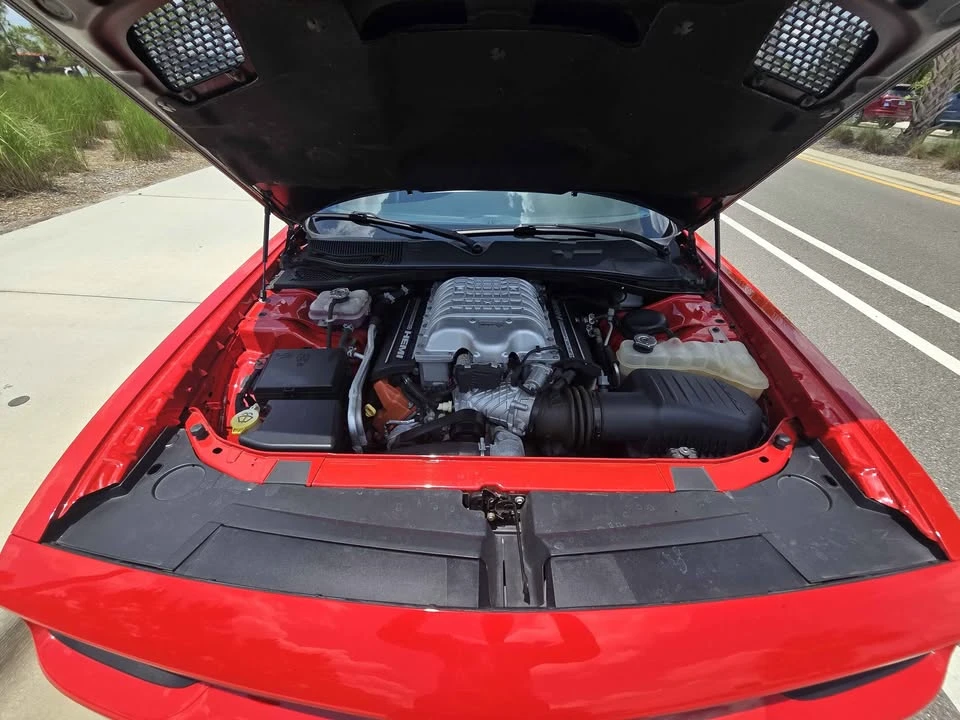 2017 Dodge Challenger SRT Hellcat 3rd Gen - Image 7 of 12