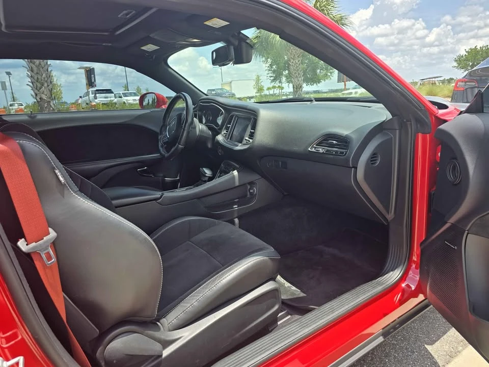 2017 Dodge Challenger SRT Hellcat 3rd Gen - Image 6 of 12