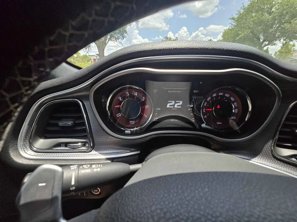 2017 Dodge Challenger SRT Hellcat 3rd Gen - Image 11 of 12