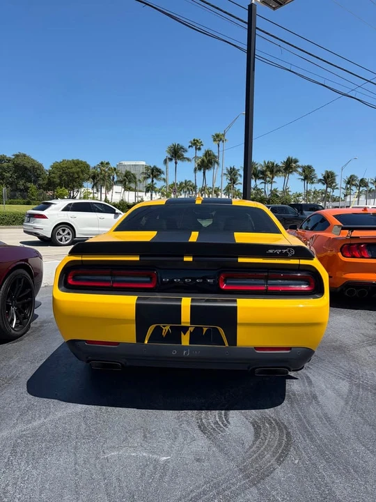 2017 Dodge Challenger SRT Hellcat 3rd Gen - Image 8 of 10