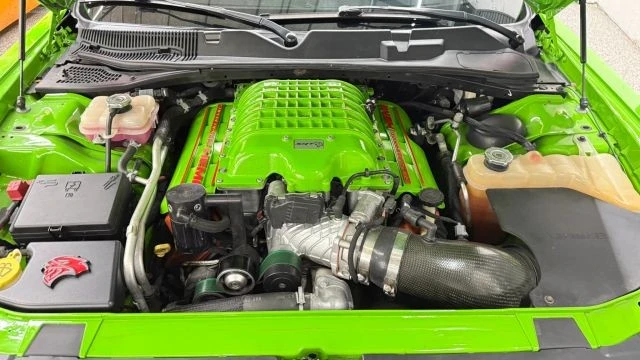 2017 Dodge Challenger SRT Hellcat 3rd Gen - Image 19 of 21
