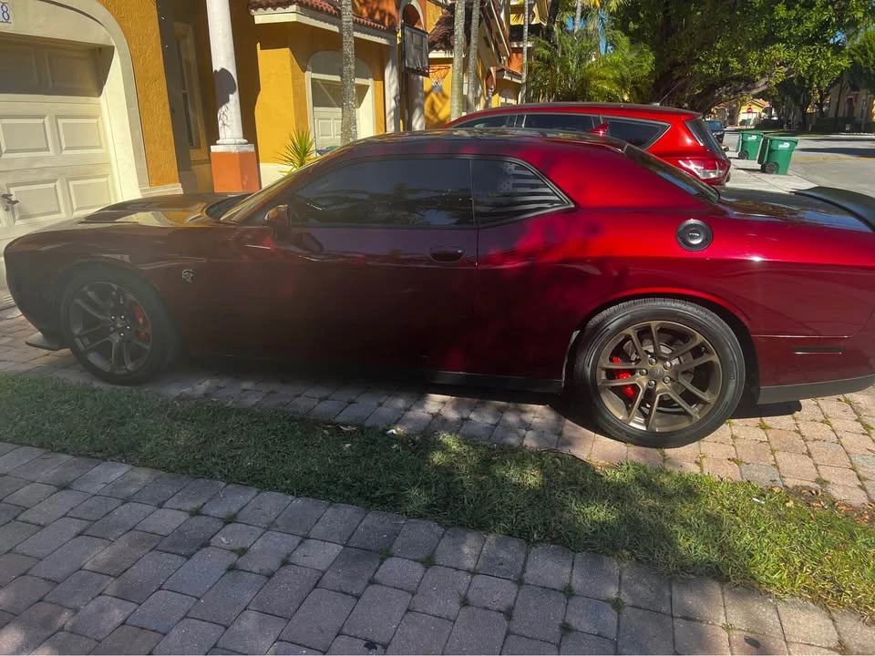 2017 Dodge Challenger SRT Hellcat 3rd Gen - Image 7 of 8