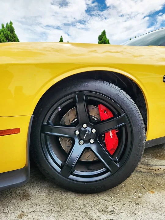 2017 Dodge Challenger SRT Hellcat 3rd Gen - Image 9 of 20