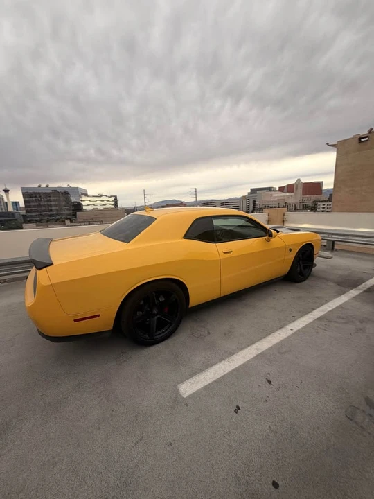 2017 Dodge Challenger SRT Hellcat 3rd Gen - Image 4 of 5