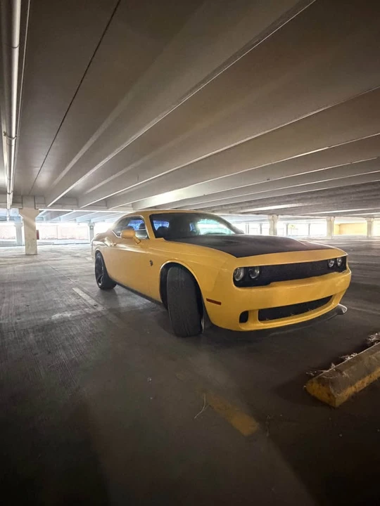 2017 Dodge Challenger SRT Hellcat 3rd Gen - Image 5 of 5