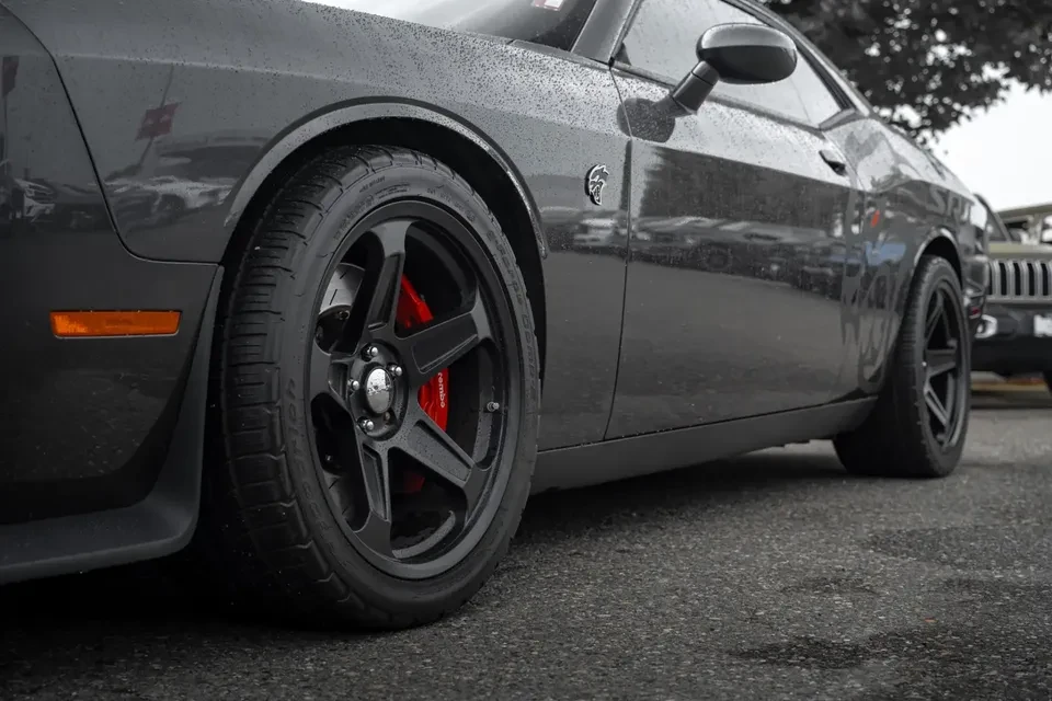 2017 Dodge Challenger SRT Hellcat 3rd Gen - Image 4 of 8