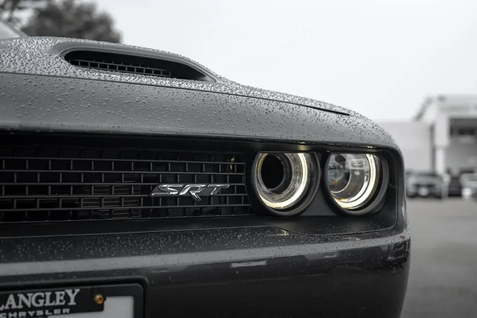 2017 Dodge Challenger SRT Hellcat 3rd Gen - Image 3 of 8