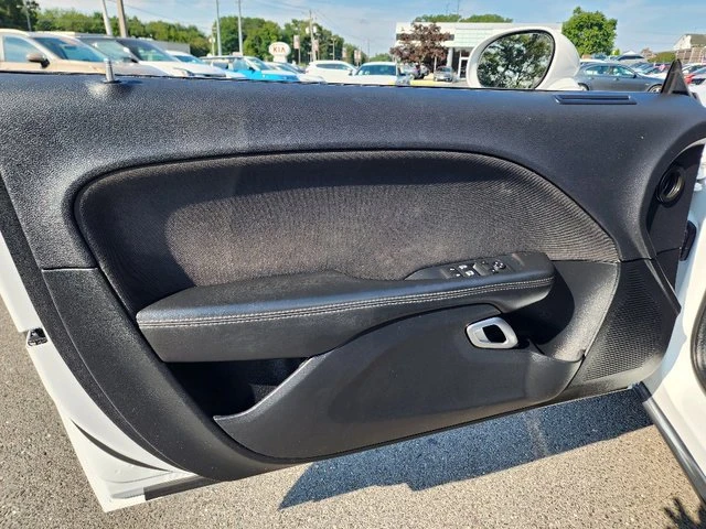 2017 Dodge Challenger 3rd Gen - Image 15 of 19