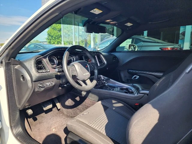2017 Dodge Challenger 3rd Gen - Image 16 of 19