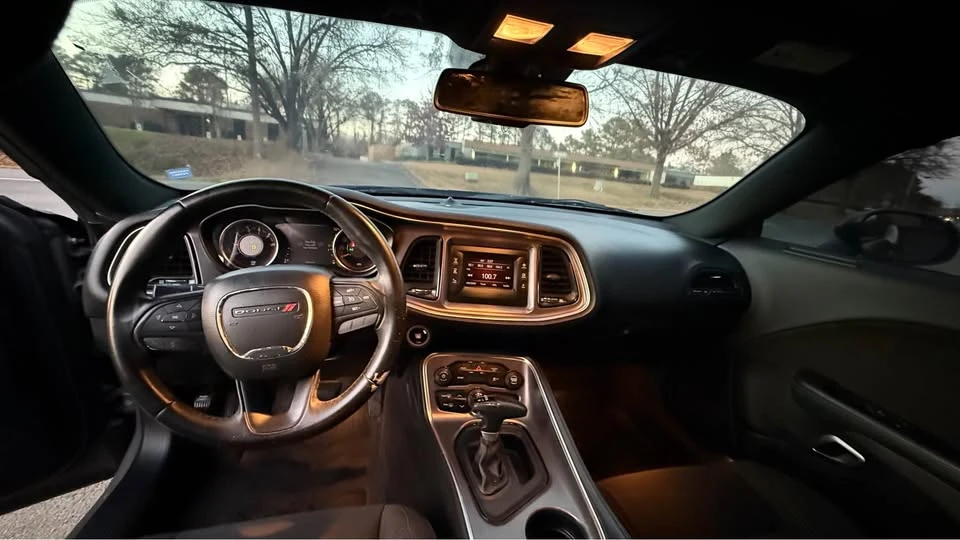 2017 Dodge Challenger 3rd Gen - Image 10 of 14