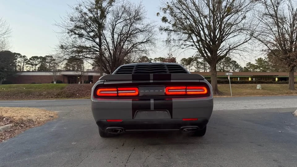 2017 Dodge Challenger 3rd Gen - Image 9 of 14