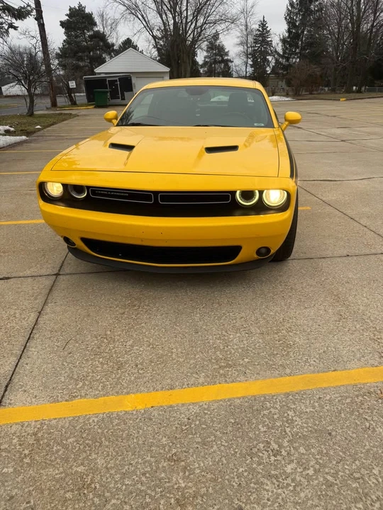 2017 Dodge Challenger 3rd Gen - Image 4 of 5