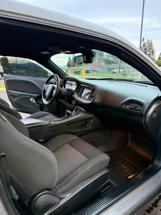2017 Dodge Challenger 3rd Gen - Image 10 of 13