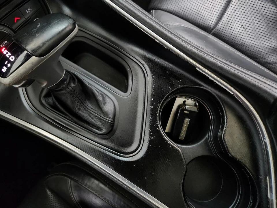 2017 Dodge Challenger 3rd Gen - Image 29 of 31