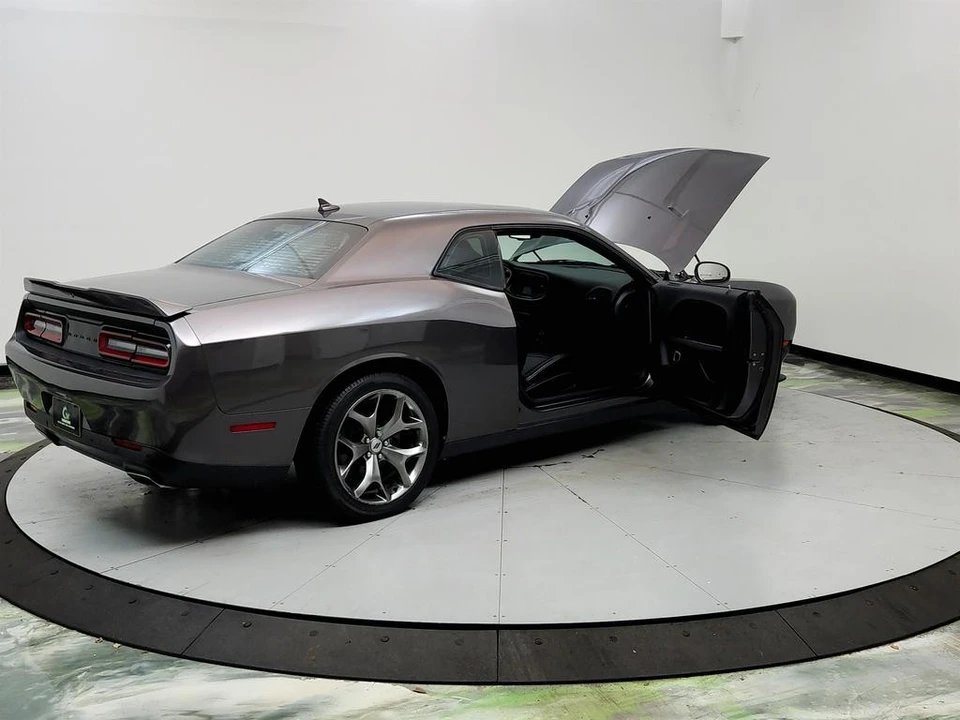 2017 Dodge Challenger 3rd Gen - Image 11 of 21