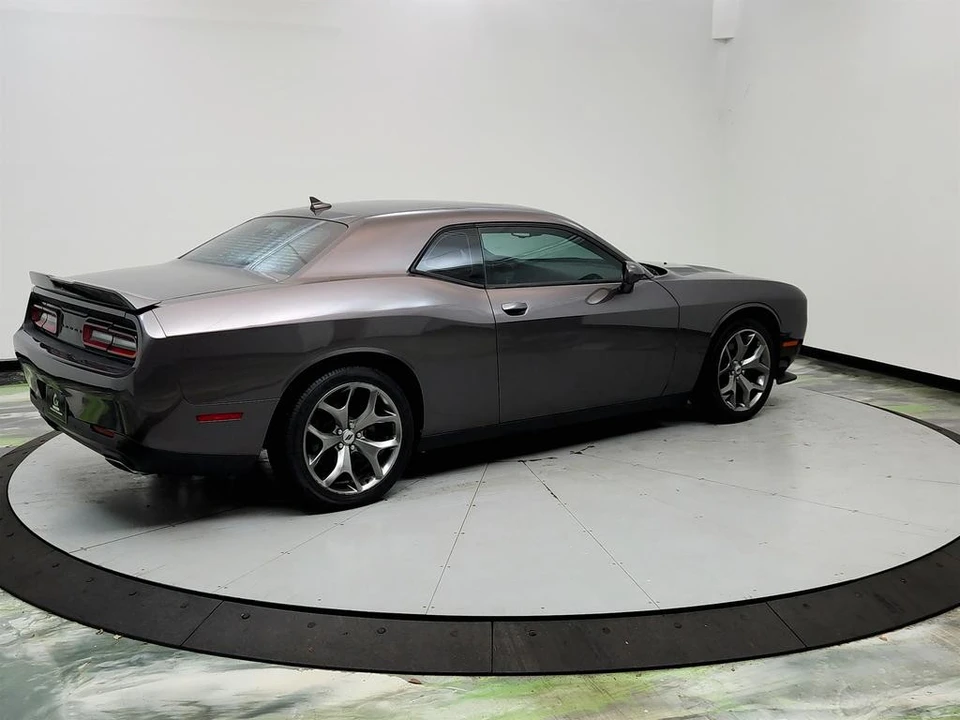 2017 Dodge Challenger 3rd Gen - Image 5 of 21