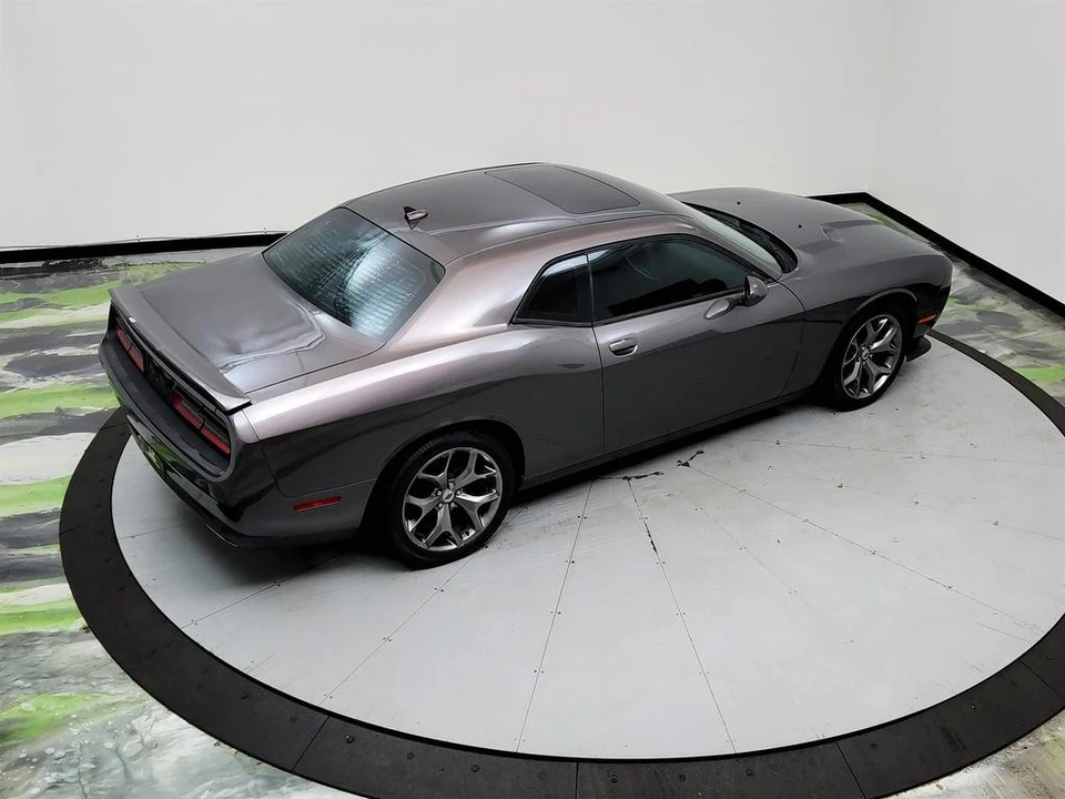 2017 Dodge Challenger 3rd Gen - Image 15 of 21