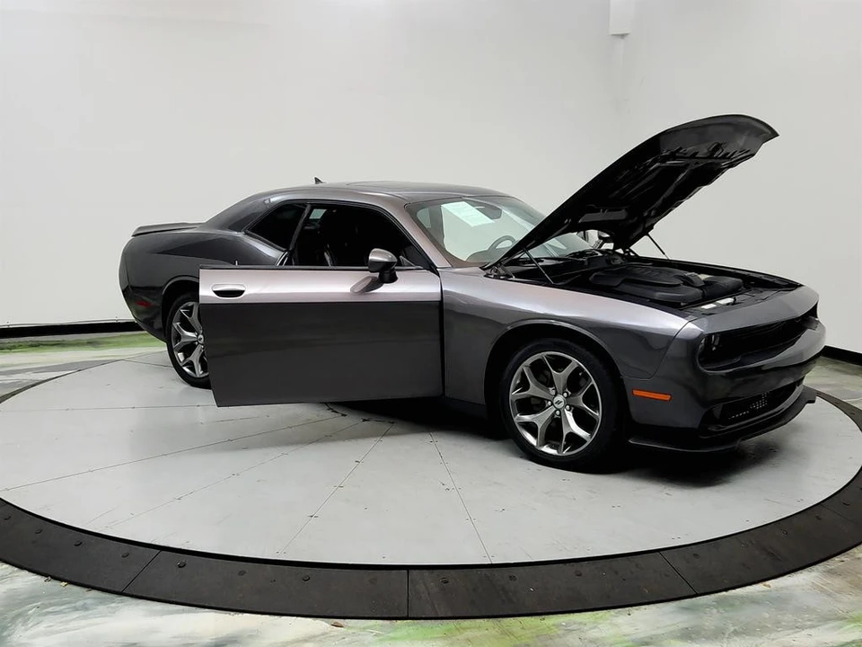 2017 Dodge Challenger 3rd Gen - Image 10 of 31