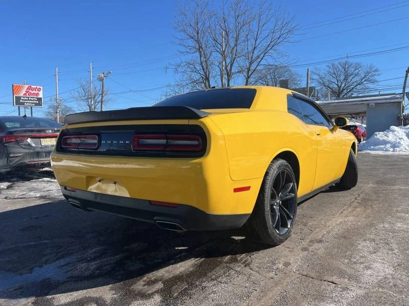 2017 Dodge Challenger 3rd Gen - Image 10 of 12