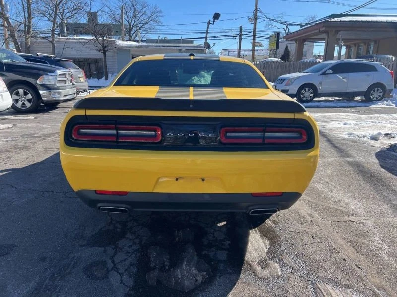 2017 Dodge Challenger 3rd Gen - Image 8 of 12