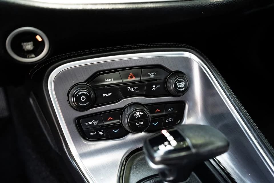 2017 Dodge Challenger 3rd Gen - Image 18 of 20