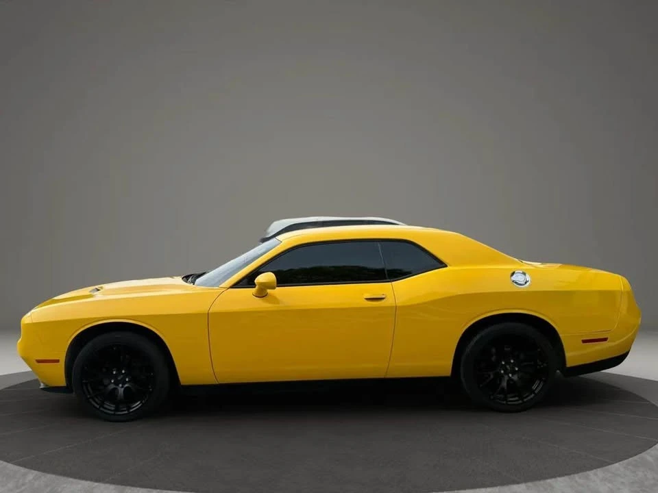 2017 Dodge Challenger 3rd Gen - Image 3 of 8