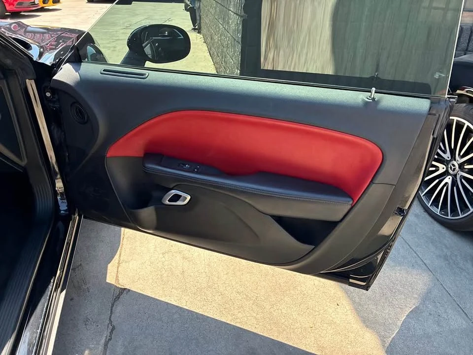 2017 Dodge Challenger 3rd Gen - Image 10 of 15