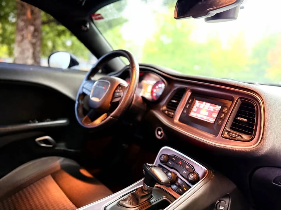 2017 Dodge Challenger 3rd Gen - Image 10 of 13