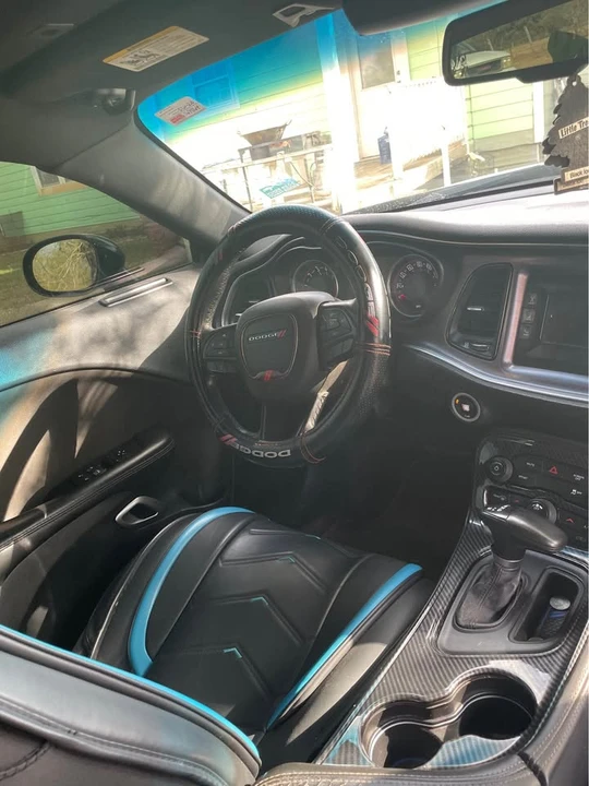 2017 Dodge Challenger 3rd Gen - Image 7 of 8