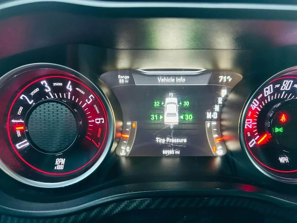 2017 Dodge Challenger 3rd Gen - Image 15 of 20