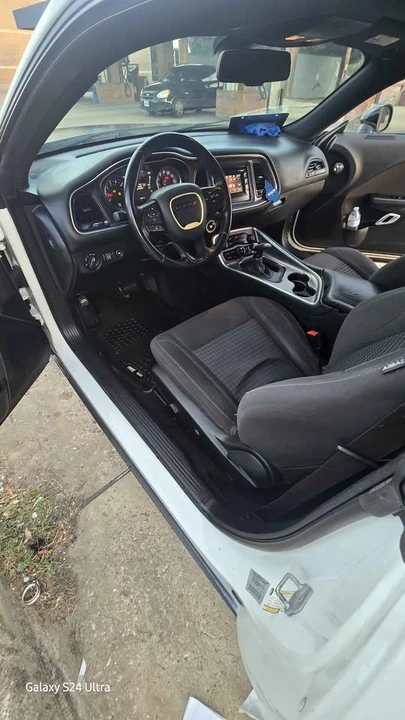 2017 Dodge Challenger 3rd Gen - Image 15 of 16