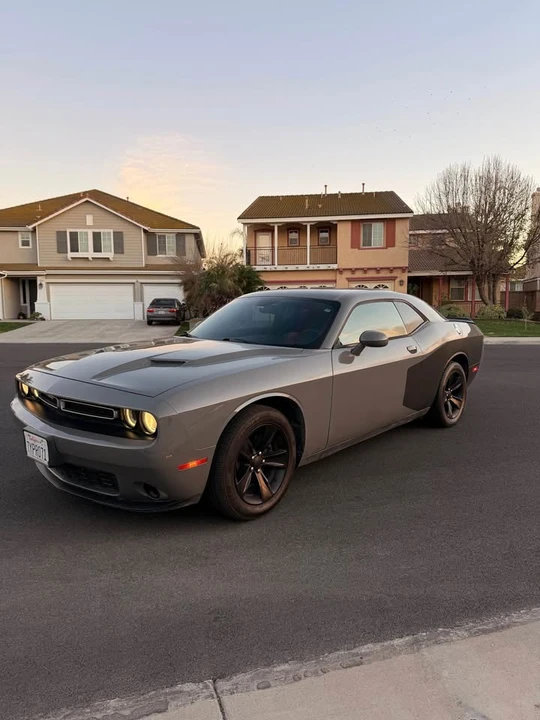 2017 Dodge Challenger 3rd Gen - Image 2 of 10