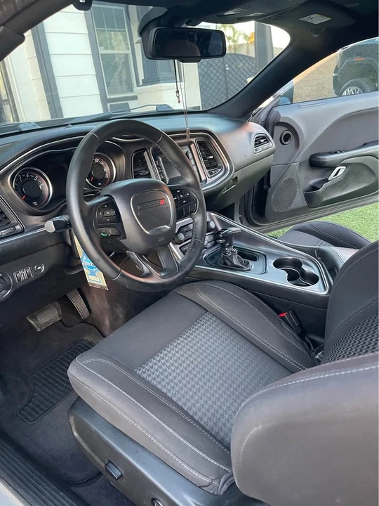 2017 Dodge Challenger 3rd Gen - Image 9 of 10