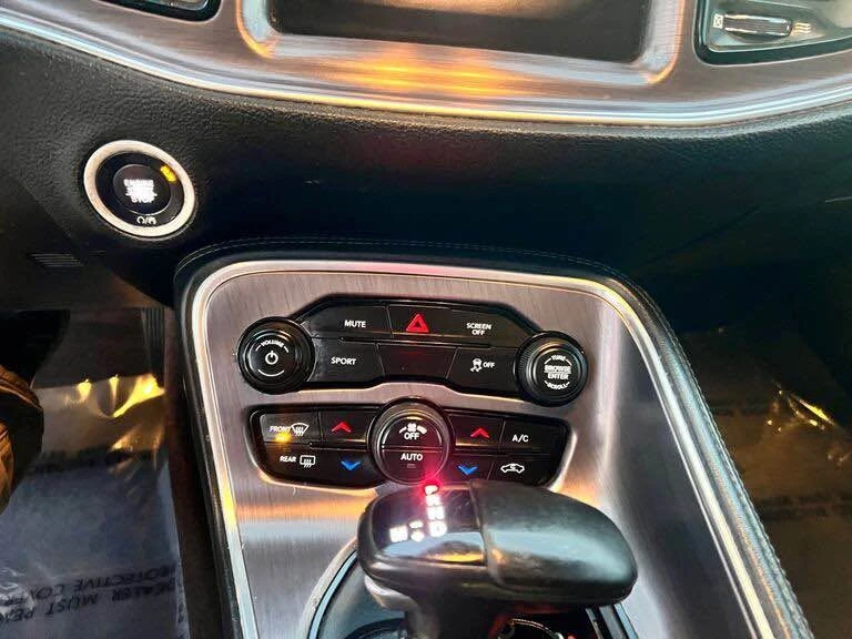 2017 Dodge Challenger 3rd Gen - Image 8 of 9