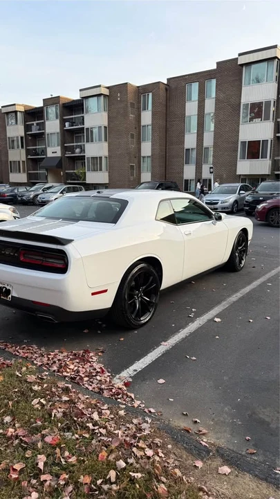 2017 Dodge Challenger 3rd Gen - Image 7 of 8