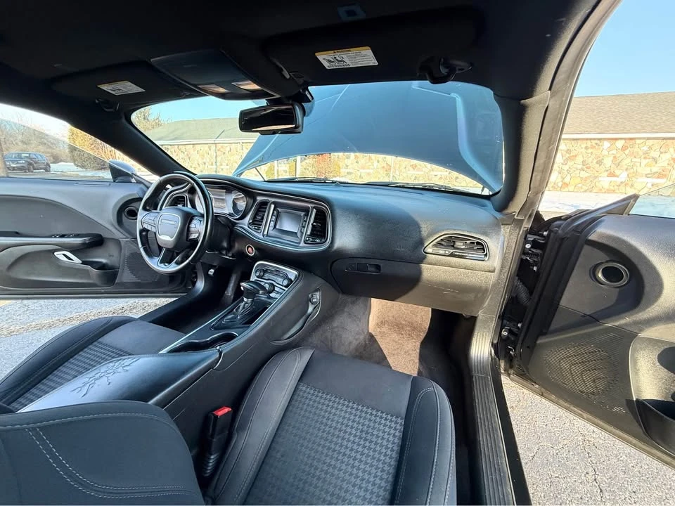 2017 Dodge Challenger 3rd Gen - Image 13 of 20
