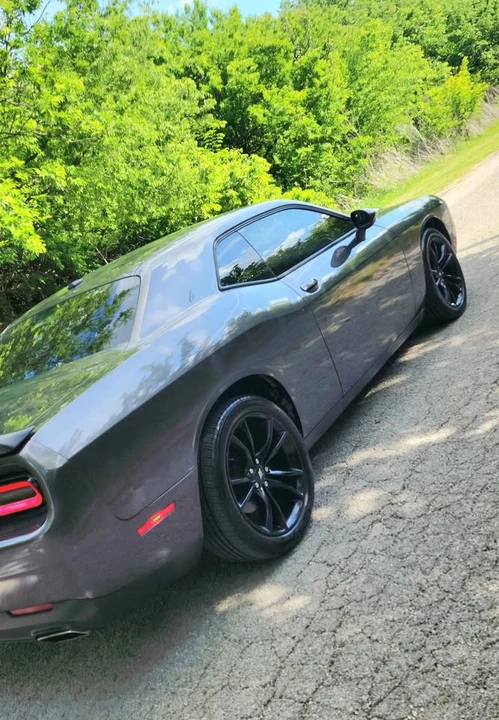 2017 Dodge Challenger 3rd Gen - Image 4 of 12